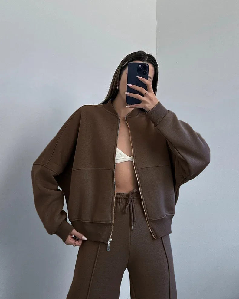 VERA | Mysig, oversize träningsdräkt