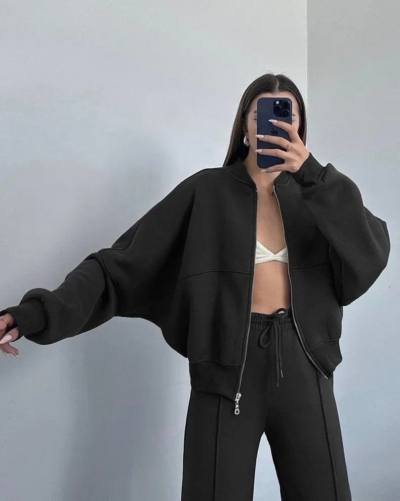 VERA | Mysig, oversize träningsdräkt