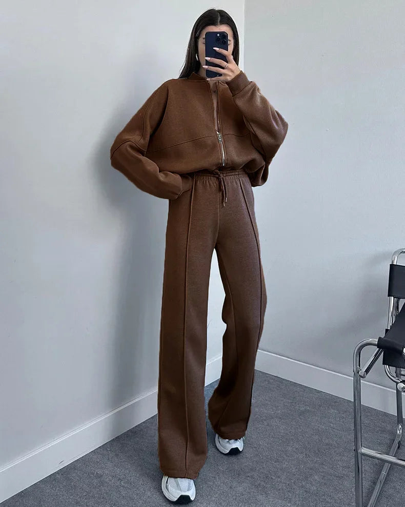 VERA | Mysig, oversize träningsdräkt