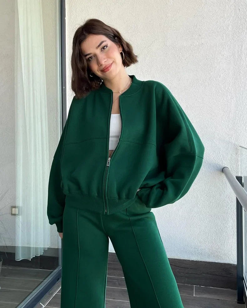 VERA | Mysig, oversize träningsdräkt