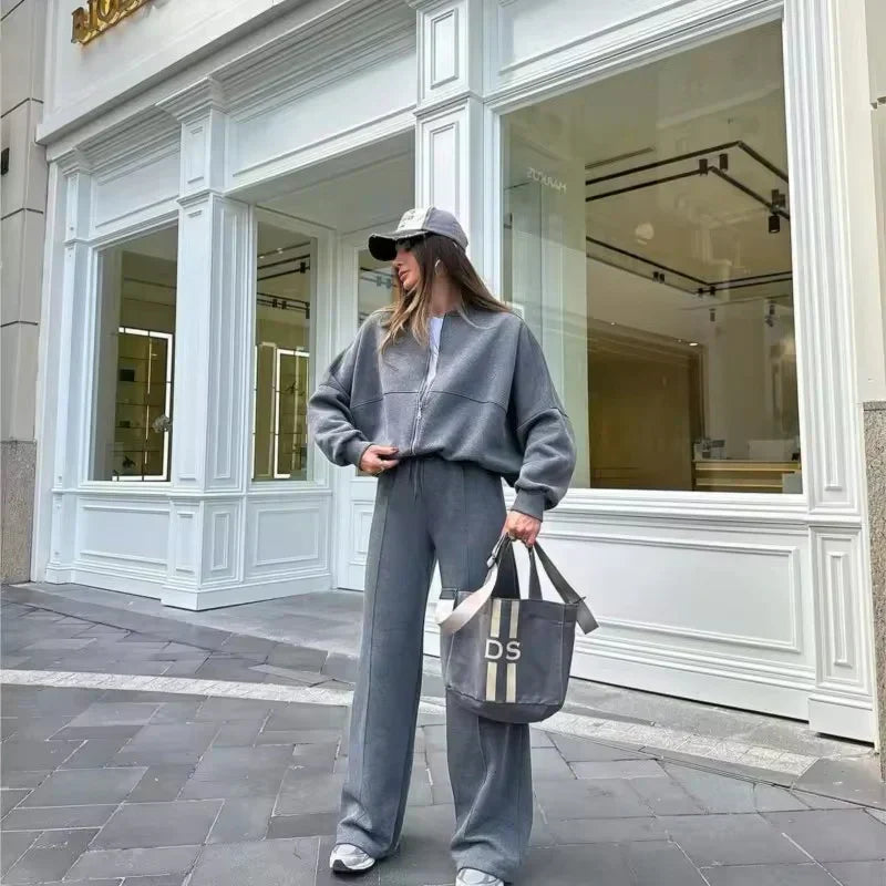 VERA | Mysig, oversize träningsdräkt