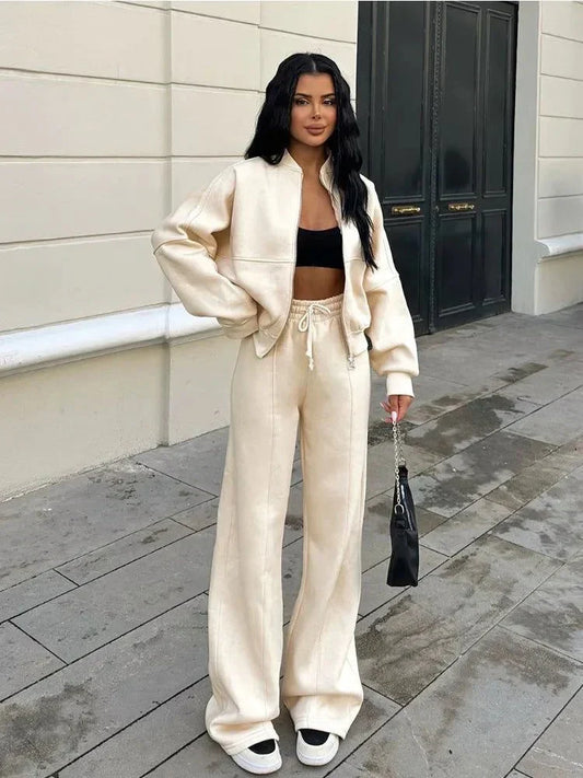 VERA | Mysig, oversize träningsdräkt