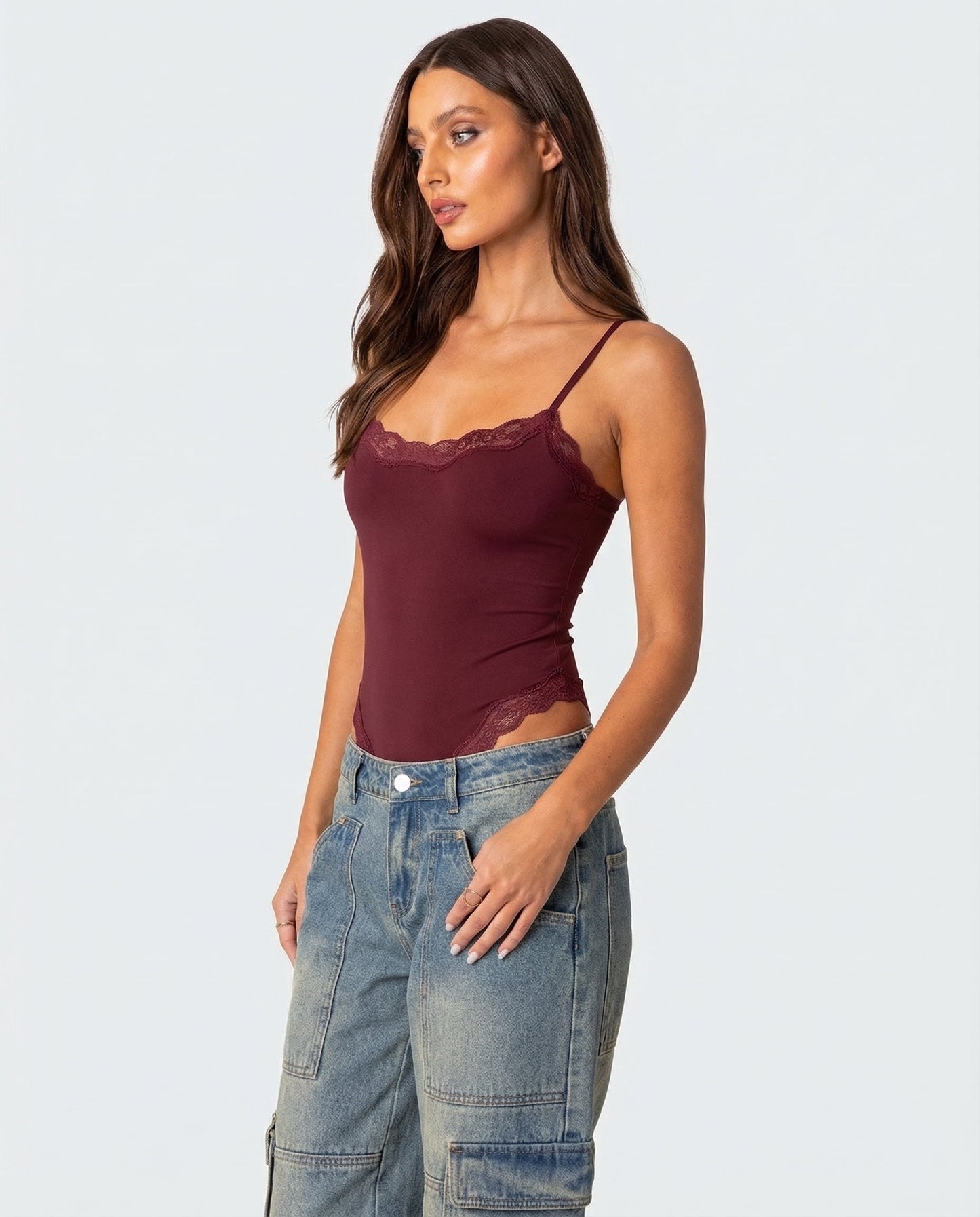Bodysuit i spets med babydolldesign